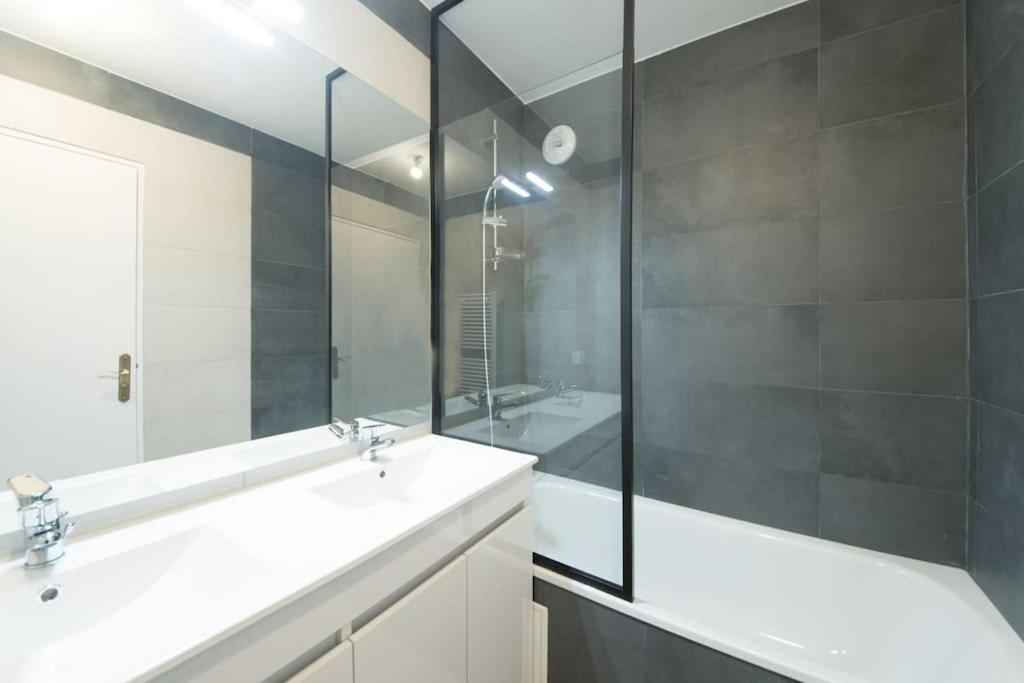 Suite Moderne Familiale 8 Pers - Disney 10M - 2 Sdb Бюссі-Сен-Жорж Екстер'єр фото